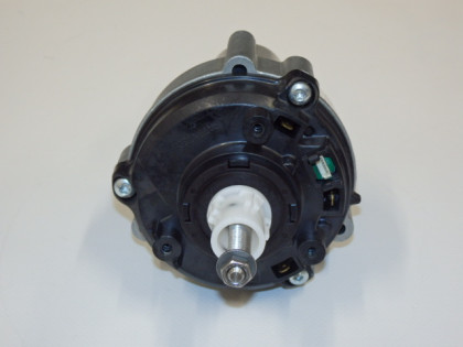 Blade motor